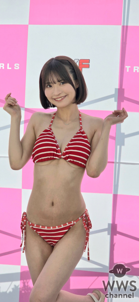 【動画】東條なつ、赤のボーダー柄水着でTREND GIRLS撮影会 2025の盛り上がりを語る！