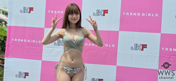 【動画】天宮花南、キュートなボタニカル柄ビキニでTREND GIRLS撮影会2025の盛り上がり語る！