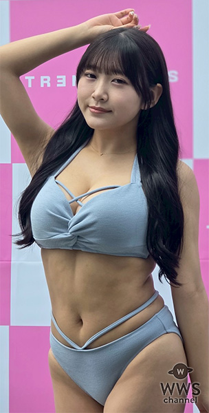 【動画】姫咲はな、かわいくてセクシーなV紐付き水着でTREND GIRLS撮影会 2025の盛り上がりを語る！