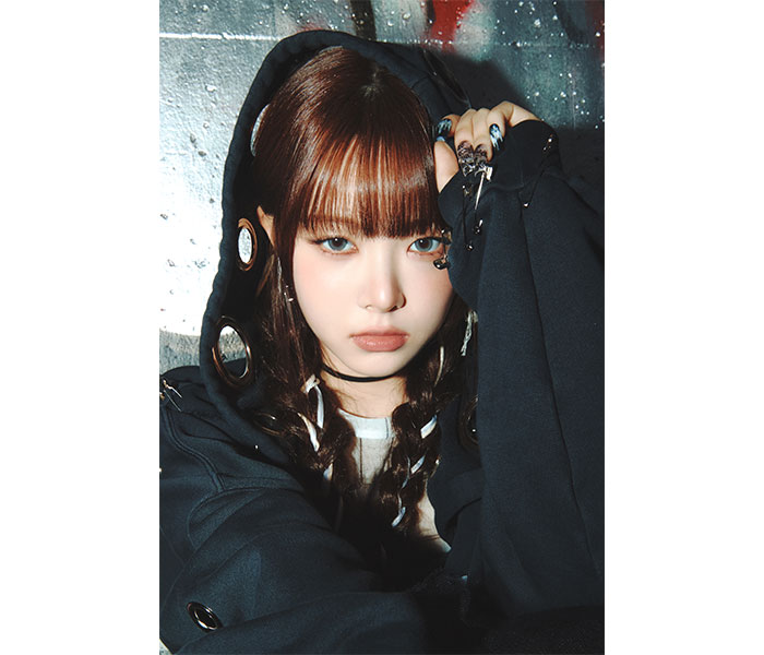 LE SSERAFIM 6月24日発売の日本4thシングル 'DIFFERENT'、最初のコンセプト「OFFBEAT CLOVE」がベールを脱ぐ！