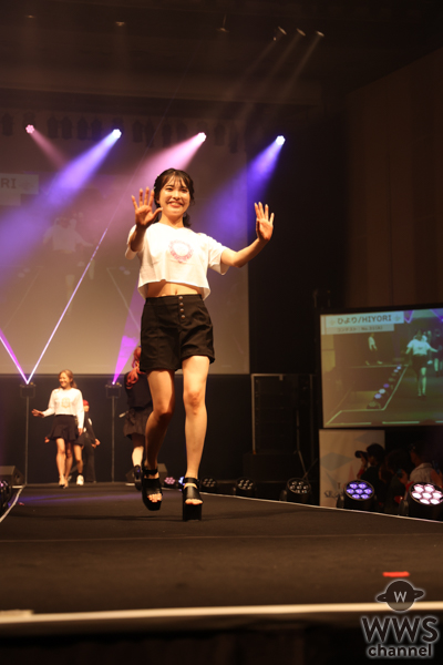 【写真特集】うーちゃん、White Cinderellaのキレかわ系衣装でランウェイを歩き会場を魅了！＜TOKYO CROSSROADS 2025＞