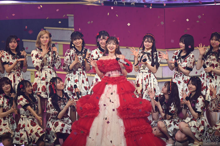 AKB48 村山彩希、涙の卒業コンサートに柏木由紀、峯岸みなみ、岡田奈々らOG17名が熱唱！