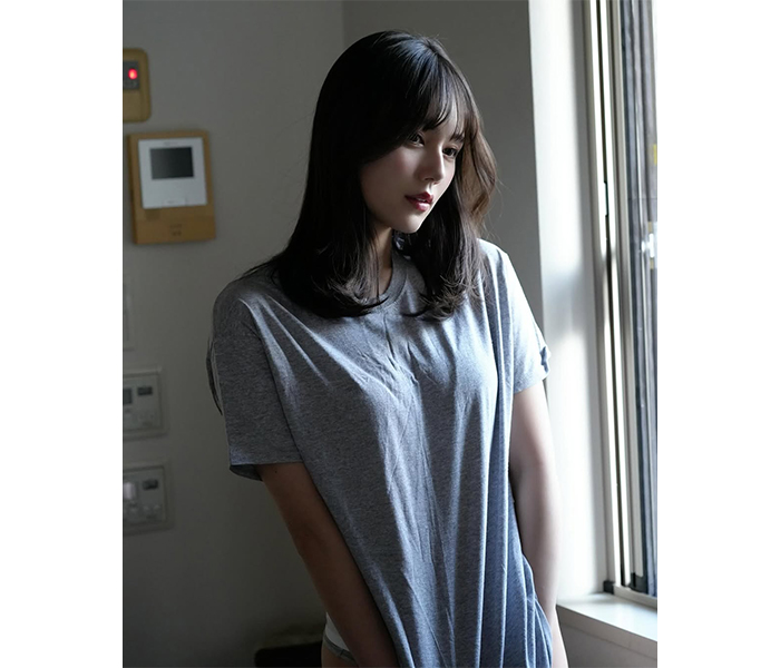 涼森れむ、アンニュイな表情も「めっちゃ綺麗です」魅惑的なSHOTが話題