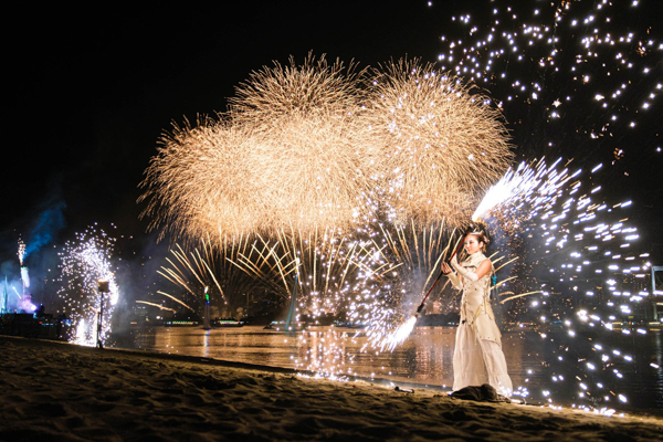 世界最大規模!東京お台場の海岸をまるごと燃やす炎演出が、さらに進化!<STAR ISLAND 2025>