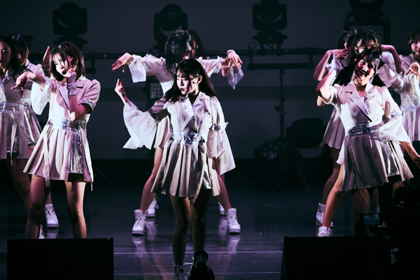 HKT48が19thシングル『半袖天使』を7月23日に発売！地頭江音々が初センター、松岡はな卒コン映像も収録