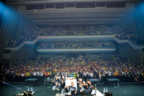 DOBERMAN INFINITY、10周年イヤーのラストを飾る全国ホールツアーファイナル公演！