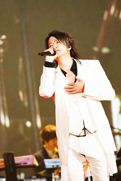 GLAY、約束の東京ドーム！盟友・YUKI、戦友・hyde登場と伝説の2DAYS。