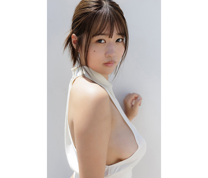 南みゆか、バストあらわなセクシーボディ披露！！！