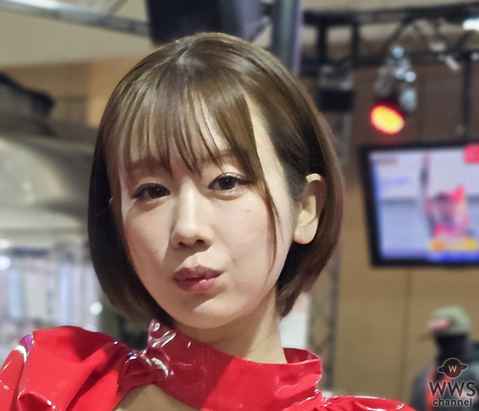 あらた唯、大人っぽロングワンピースで色気あふれるオフショット公開