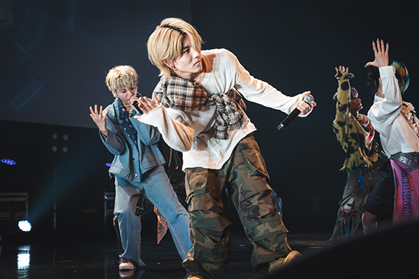 【写真特集】YOSHIKIプロデュースのボーイズバンド・XY、個性溢れる歌とダンスでファンを熱狂の渦に巻き込む！＜BRAVE SONIC＞