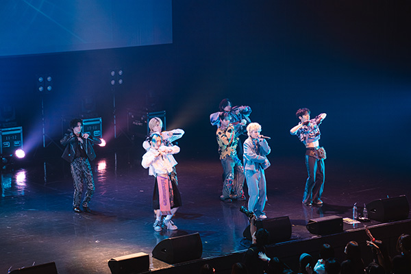 【写真特集】YOSHIKIプロデュースのボーイズバンド・XY、個性溢れる歌とダンスでファンを熱狂の渦に巻き込む！＜BRAVE SONIC＞