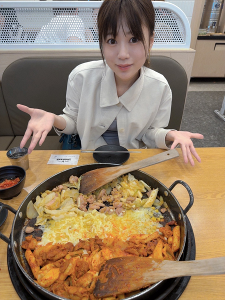 童顔すぎて可愛すぎると話題の『天宮花南』が初めて韓国を訪問し大興奮！韓国グルメを満喫したオフショットを公開。