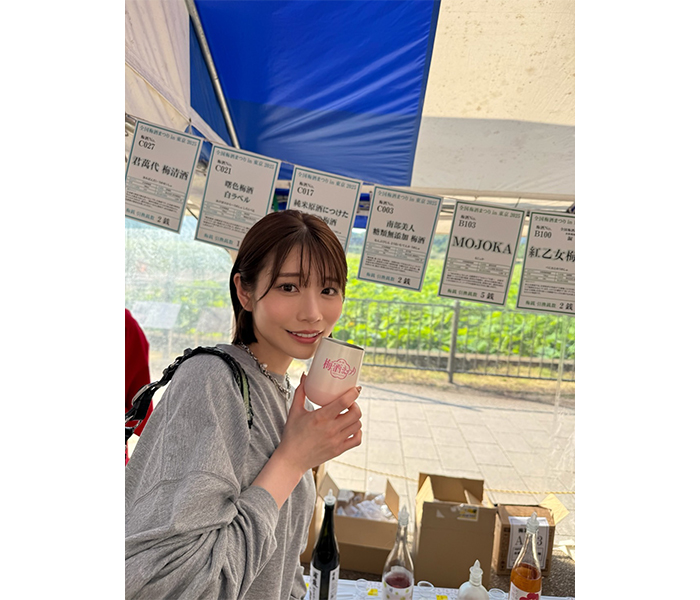 梅酒美人『萌名』が、上野公園で開催された全国梅酒まつりin 東京2025に訪問しオフショットを公開！