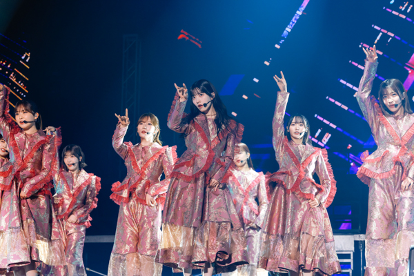 櫻坂46三期生・石森璃花が座長を務めた12th Single BACKS LIVE!!が幕張イベントホールにて開催!
