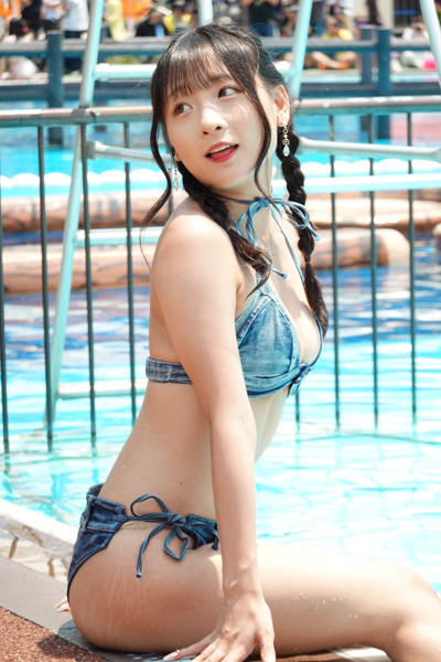【写真特集】丸山ナナ子、美腹筋あらわな水着姿で魅了！