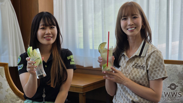 【写真特集】モデル・新井美穂＆島田果琳さん、ミニスカゴルフウェアで高知県黒潮町のおすすめメニューを紹介！