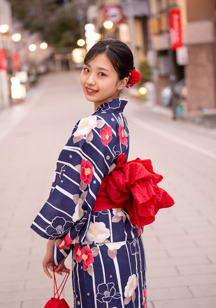 モーニング娘。１７期メンバー弓桁朱琴のファースト写真集が発売！