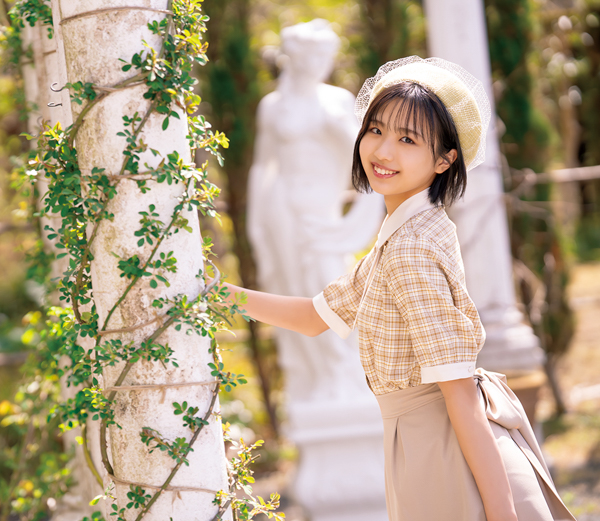モーニング娘。１７期メンバー弓桁朱琴のファースト写真集が発売！