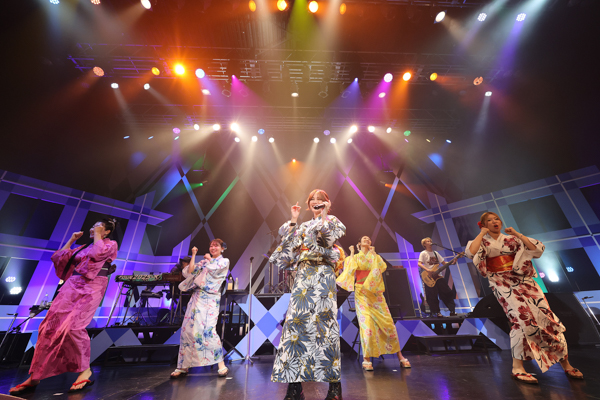 相川七瀬が、ギタリスト織田哲郎も参加するデビュー30周年アニバーサリーツアーを開幕