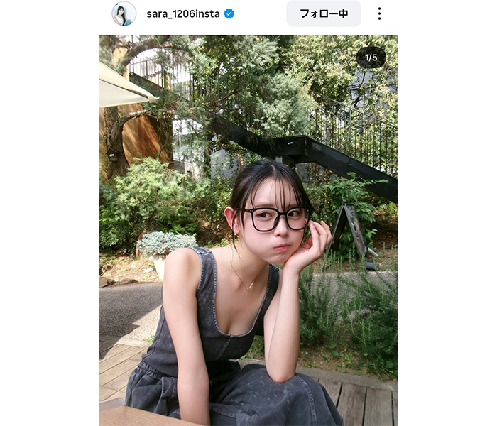 大瀧沙羅、大人カジュアル衣装から美肌チラ見せ！