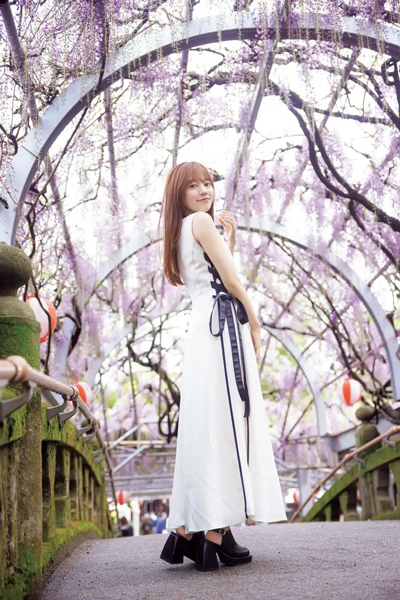 九州のレジェンドアイドル・髙木悠未、1st写真集「タカラモノ」発売！美麗ランジェリーで大胆肌見せ