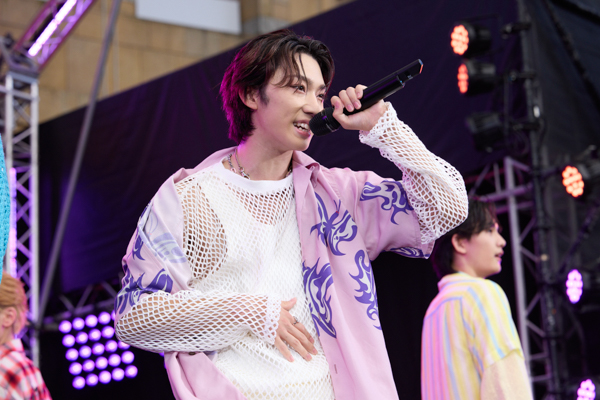 Lienelが『コカ･コーラ SUMMER FES 音楽LIVE』に登場！8月20日(水)リリースの新曲『超絶SUMMERでバカになれ』を初披露