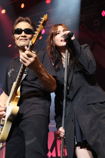 相川七瀬が、ギタリスト織田哲郎も参加するデビュー30周年アニバーサリーツアーを開幕