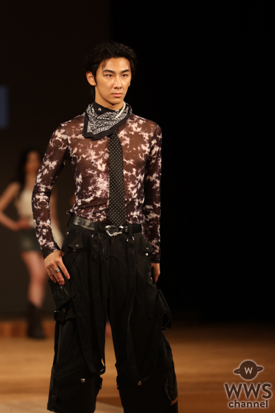【動画】高身長男性モデル達がクールな表情でランウェイに登場！＜FACE of JAPAN 2025＞