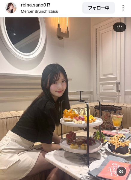 佐野麗奈、美太ももあらわなミニ丈コーデでファン悩殺！！
