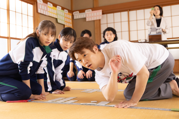 7月期水曜ドラマ『ちはやふる-めぐり-』肉まんくんから札を奪え!瑞沢OBが梅園かるた部の前に立ちはだかる!