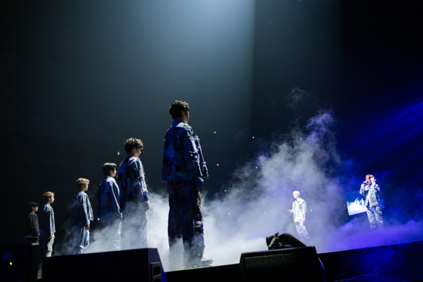 FANTASTICS、自身最大規模の単独公演3日間完走！仮面ライダー達のサプライズ登場も！