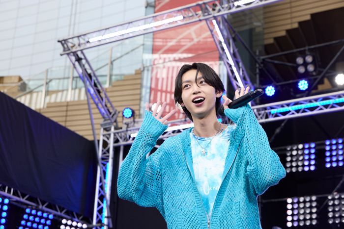 Lienelが『コカ･コーラ SUMMER FES 音楽LIVE』に登場！8月20日(水)リリースの新曲『超絶SUMMERでバカになれ』を初披露