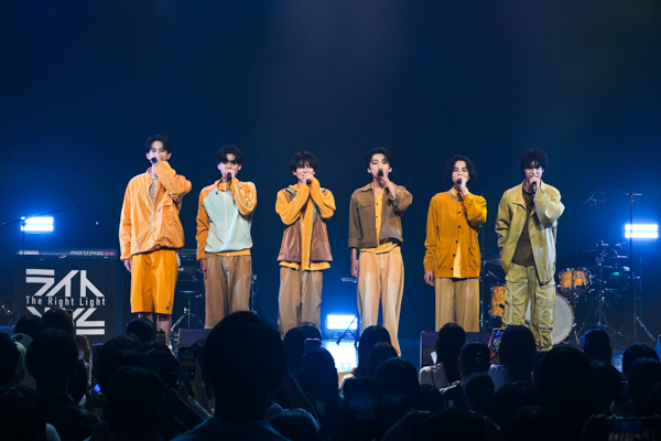 6人組ボーイズグループ「The Right Light」プレデビューLIVEをZepp DiverCityにて開催