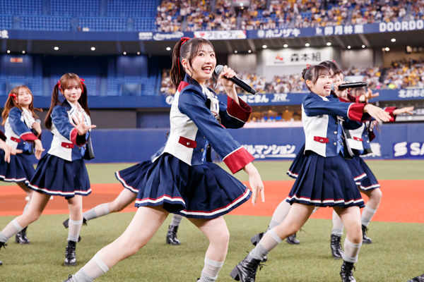 NMB48、京セラドームにて開催された阪神×ヤクルト戦で恋を野球になぞらえたパーティーチューン「チューストライク」を披露！