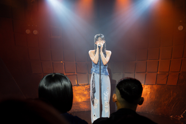 金子みゆ、アーティストとしての最初の一歩　1st Live「Step up」＜ライブレポート＞