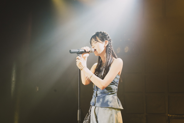 金子みゆ、アーティストとしての最初の一歩　1st Live「Step up」＜ライブレポート＞