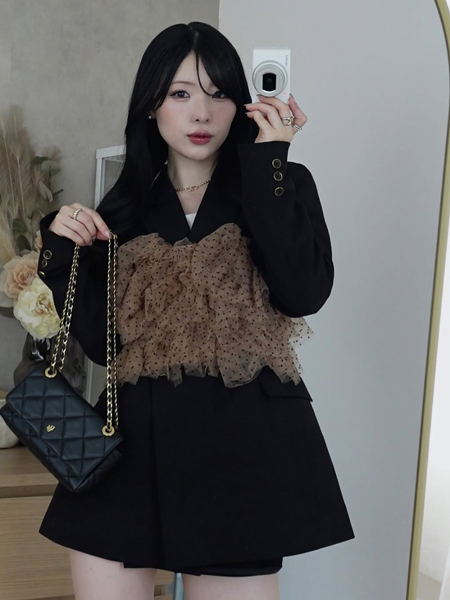 ma凜、美脚あらわな秋コーデ公開にファン歓喜「肌白いキレイ可愛い」