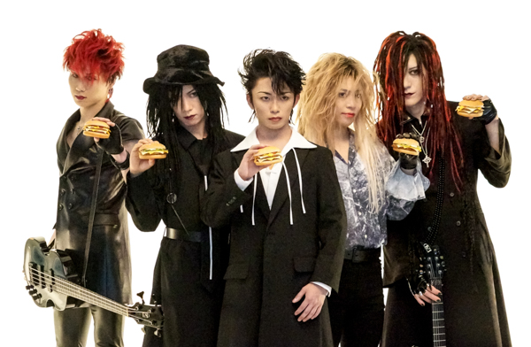 LUNA SEA「ROSIER」の替え歌バージョンがマクドナルド新CMに登場！俳優の加藤清史郎が本家MVをオマージュした話題作で熱演！