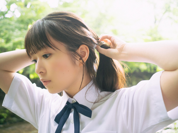 水面のきらめき×小川彩の笑顔がまぶしすぎる！乃木坂46・小川彩が表紙を飾る29日発売「B.L.T. SUMMER CANDY 2025」夏らしい爽やかな表紙カット解禁