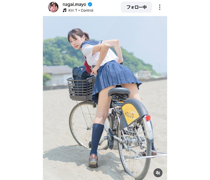 長生まよ「しましま模様わかったら天才」青春制服コスプレでファン魅了！！
