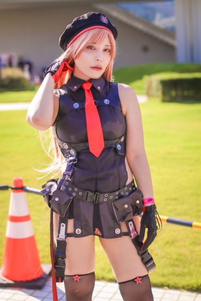 Reina+World、美貌きわだつコスプレ姿にファン絶賛の声