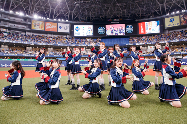 NMB48、京セラドームにて開催された阪神×ヤクルト戦で恋を野球になぞらえたパーティーチューン「チューストライク」を披露！