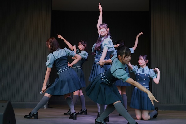 Rain Tree、フリーライブで目標の700人動員達成！サプライズのワンマンライブ発表でファンに感謝！