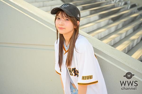 【動画】野球LOVERな黒嵜菜々子（Root mimi）、ジャイアンツユニフォーム姿で『サントリードリームマッチ2025』をレポート！