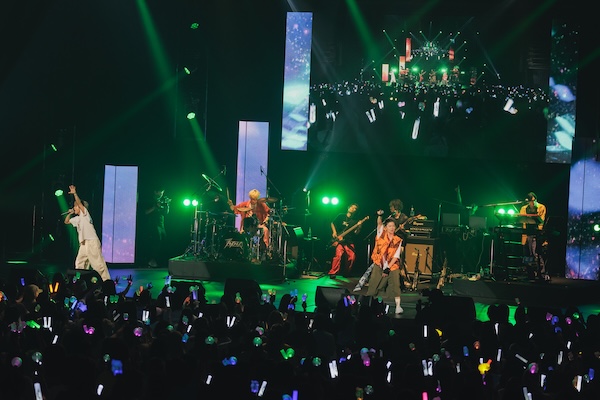 【ライブレポート】7ORDER、トップバッターで会場を熱狂の渦に！＜X'SWAY Fes 2025＞