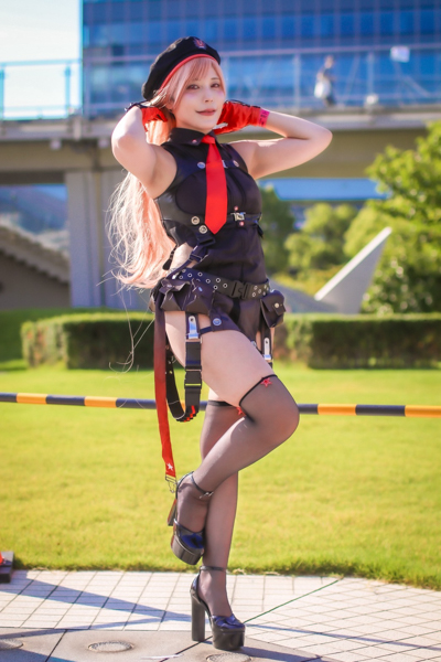 Reina+World、美貌きわだつコスプレ姿にファン絶賛の声
