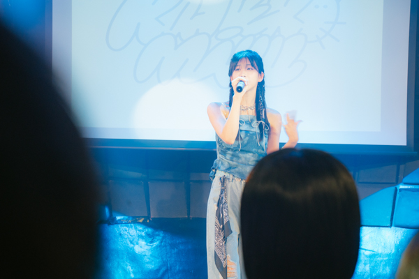 金子みゆ、アーティストとしての最初の一歩　1st Live「Step up」＜ライブレポート＞