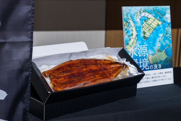 うなぎ好きの菊地亜美が登場！「天馬のうなぎ」と「国産うなぎ」を見分けられるか！？食べ比べに挑戦！