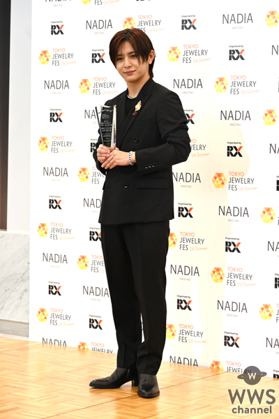山田涼介、7千万相当のダイヤモンドを身につけて登場＜第36回日本ジュエリーベストドレッサー賞＞
