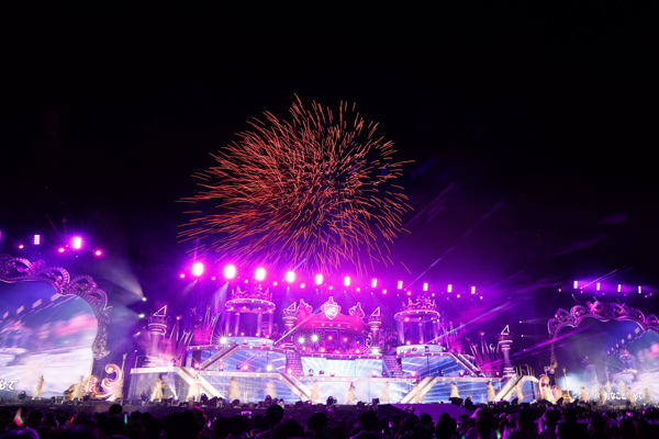 乃木坂46、神宮4DAYS完遂！賀喜遥香「今年の夏もありがとうございました！」26万人動員の「真夏の全国ツアー2025」完遂